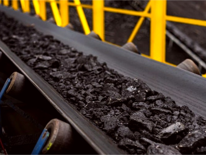 Paano piliin ang mga sinturon ng conveyor para sa mga tiyak na operasyon sa pagmimina?